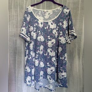 LuLaRoe 3XL Disney Blue and White Patterned Classic Tee